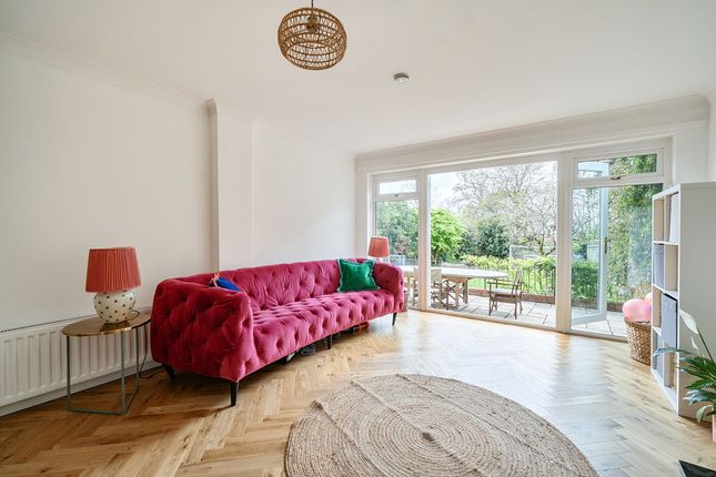 21, Rosebarn Avenue, Exeter photo 4