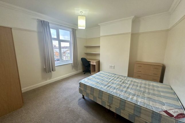 138, Knighton Fields Road East, Leicester photo 5