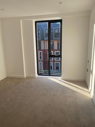 Flat 24, 1, Westbrook Mills, Thackeray Lane, Godalming photo 3