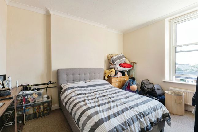 Flat 5, Hailey House, London Road, Attleborough photo 4