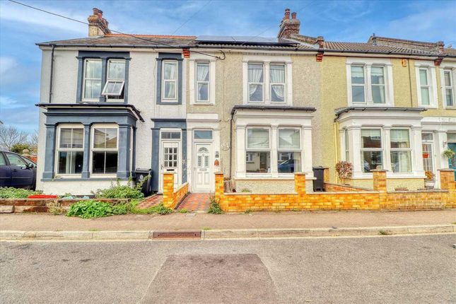 4-bed house on 20, Woodberry Way, Walton on the naze, £249,995