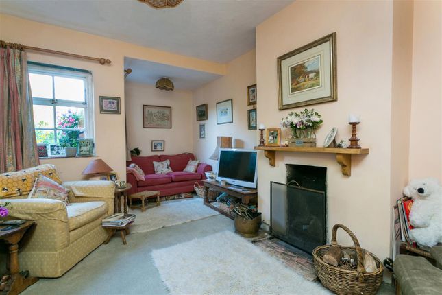 Terraced house for sale in Victoria Road, Wargrave, Reading