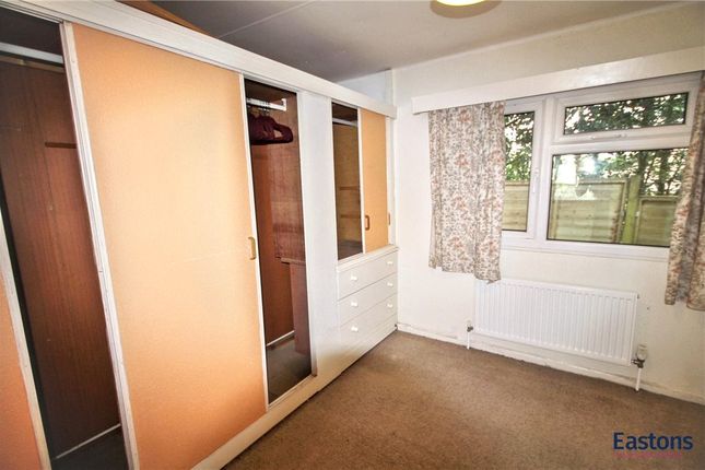 53, Warren Park, Tadworth photo 4