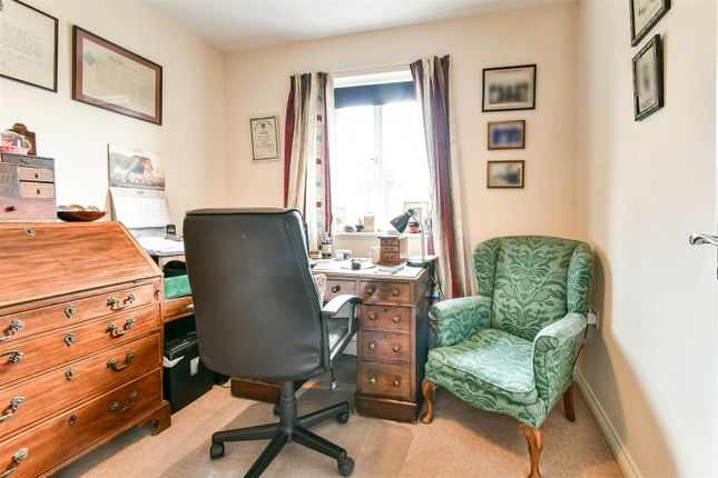 Town house for sale in Principal Rise, Dringhouses, York