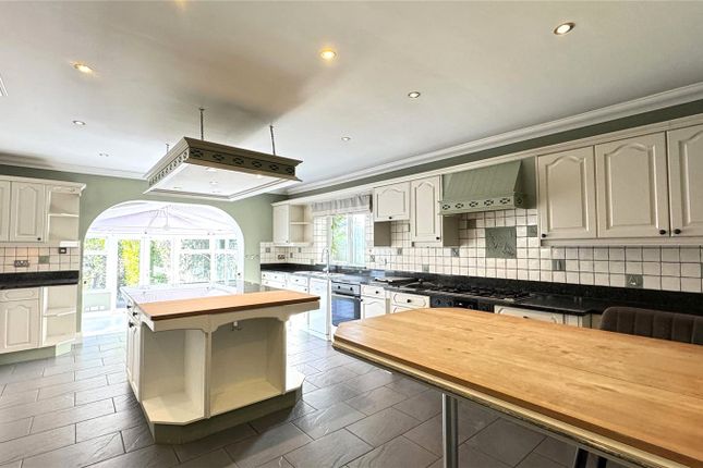 61, 61, Chaddesley Glen, Dorset photo 2