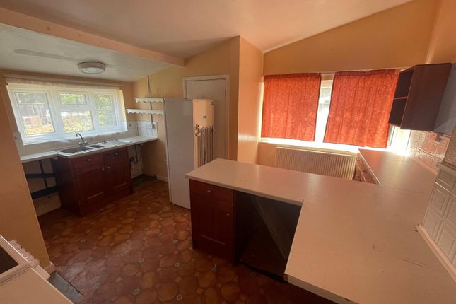 Former Caretaker's Bungalow,, Pickersleigh Grove, Worcestershire photo 4