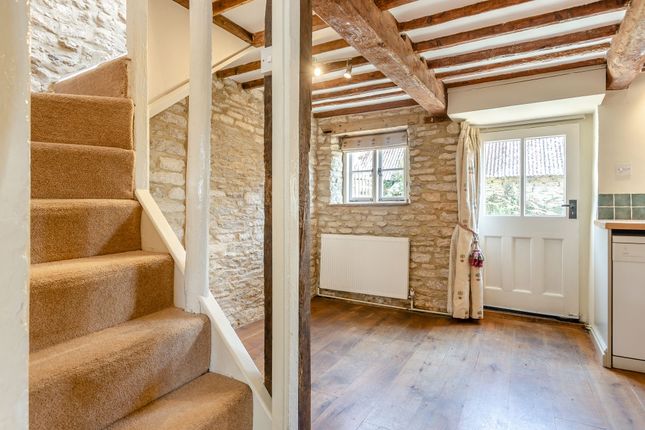 13 Main Street, Cirencester photo 3
