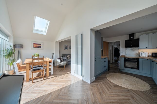 4, Maskeleyne Way, Swindon photo 4