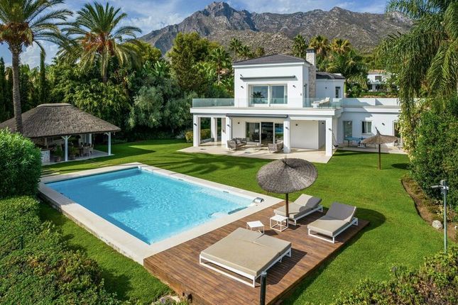 Thumbnail Villa for sale in Marbella, Malaga, Spain
