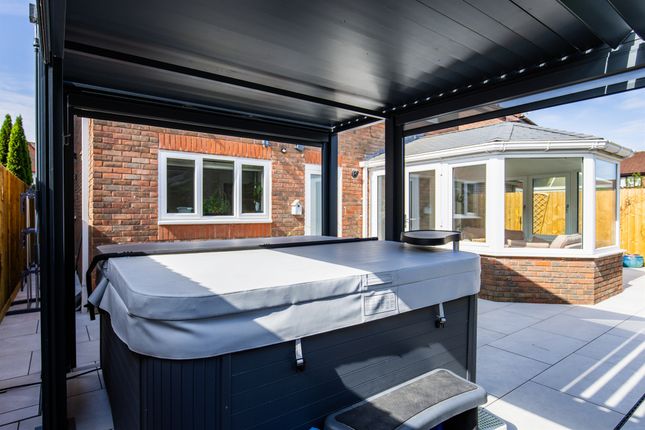 33, The Shires, Cardiff photo 4