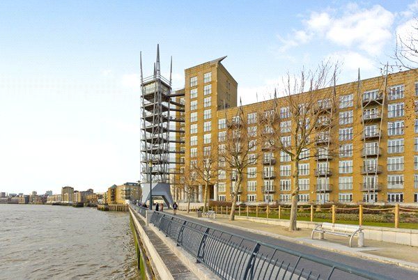 Property for sale in Dundee Wharf, 100 Three Colt Street, London