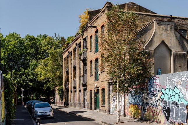 Ezra Street, London photo 4