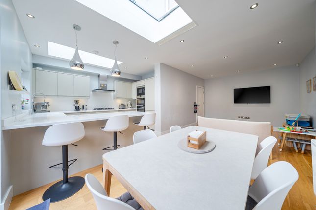 57, Forde Avenue, Bromley photo 3
