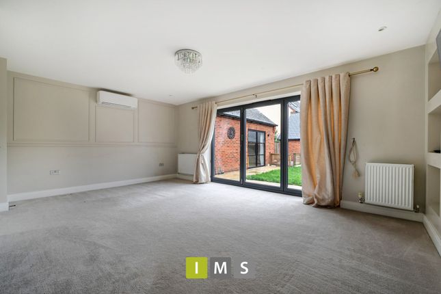 13 Williams Road, Bicester photo 4