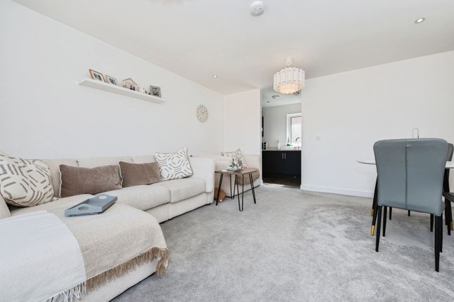16, Leeds Road, Kent photo 4