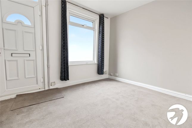 65, Dover Road East, Kent photo 3