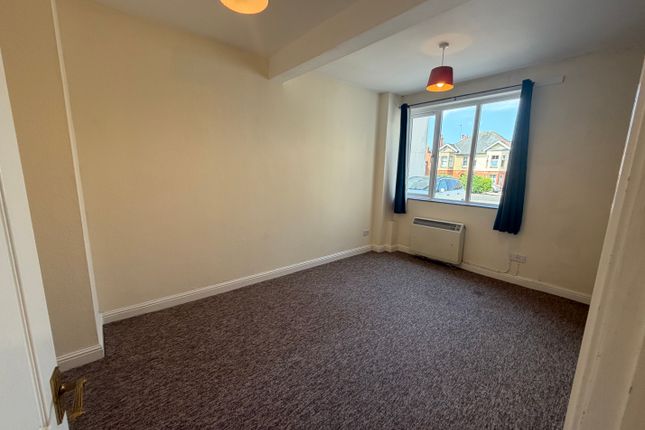 Flat 4, Yeovil photo 4