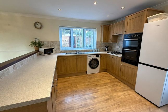 1, Meadow View, Chesterfield photo 4