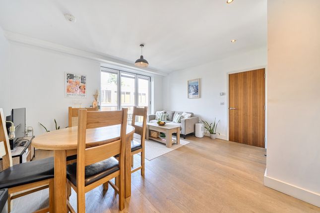 Flat 15, Berwick House,, Knoll Rise, Orpington photo 4