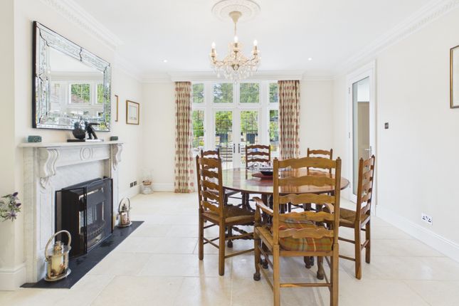 60, North Park, Gerrards Cross photo 4