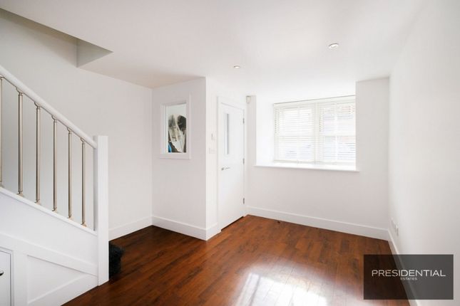 161 Smarts Lane, Loughton photo 3