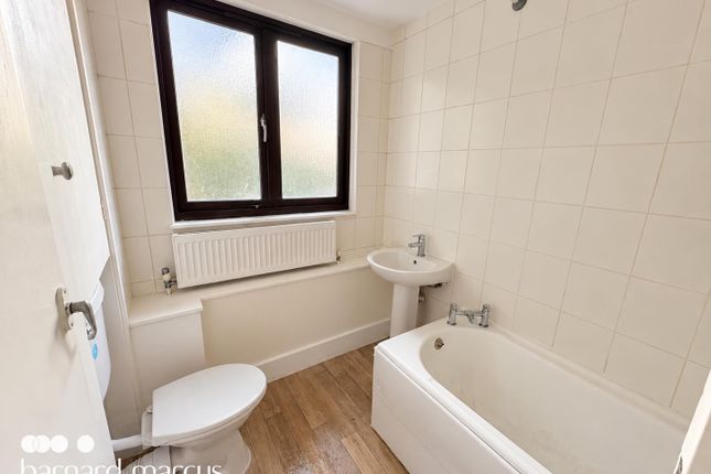 208, Summerwood Road, ISLEWORTH photo 3