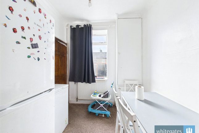 14, Woodroyd Terrace, West Yorkshire photo 4