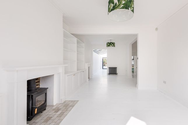 44 Purves Road, London photo 3