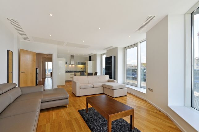 Thumbnail Flat to rent in Millharbour, London