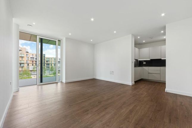 Flat 188, Hartingtons Court, London photo 4