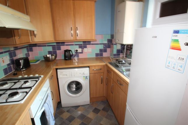 Flat to rent in Moorstown Court, Slough