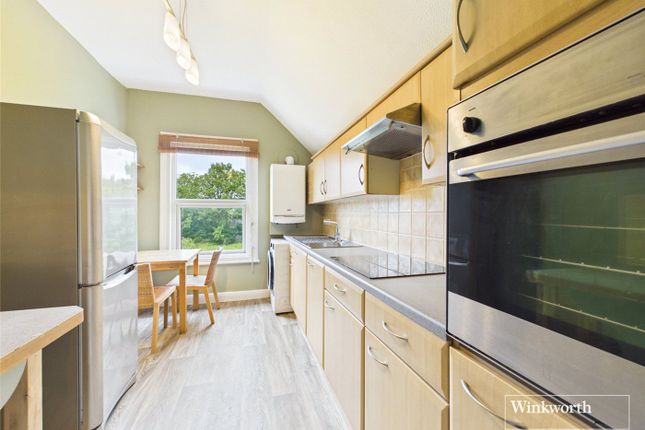 Flat 3, 21, Western Elms Avenue, Berkshire photo 4