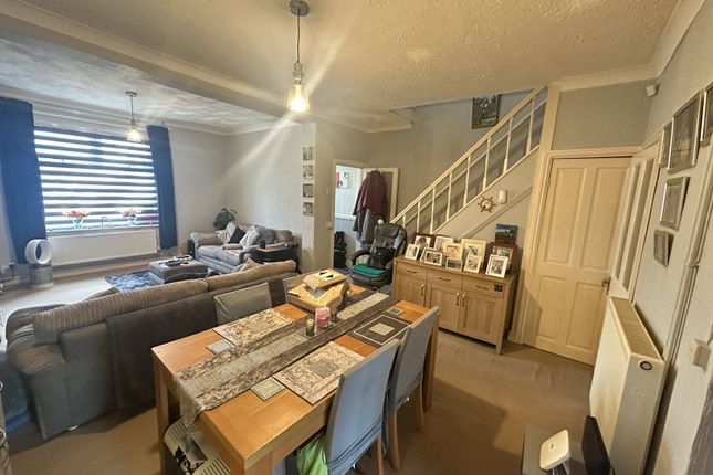 17, St. Davids Road, Ammanford photo 4