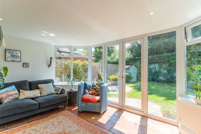 7, Greenacres, Tadworth photo 4