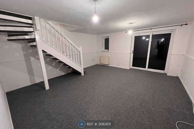 Beaufort Court, Cadle, Swansea photo 2