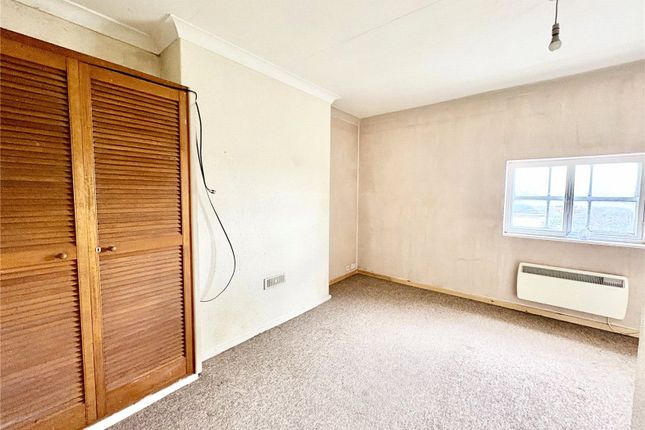 Flat 5, The Mews 15-17,, North Street, Warwickshire photo 3