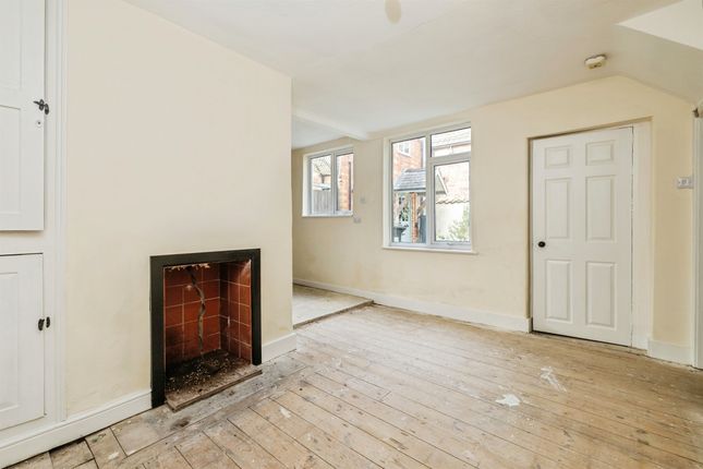 36, High Street, LINCOLN photo 4