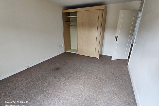 Town house to rent in St. Aubyns Court, Poole