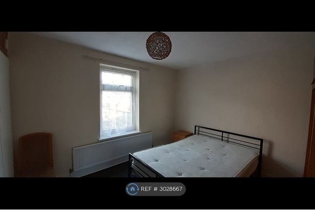 Brock Road, London photo 3