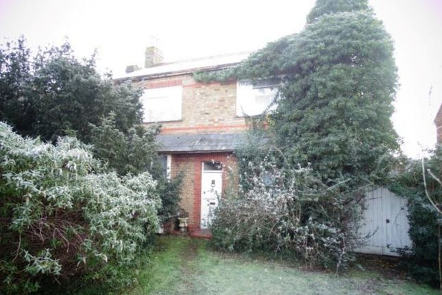 Thumbnail Detached house for sale in Chertsey Road, Ashford