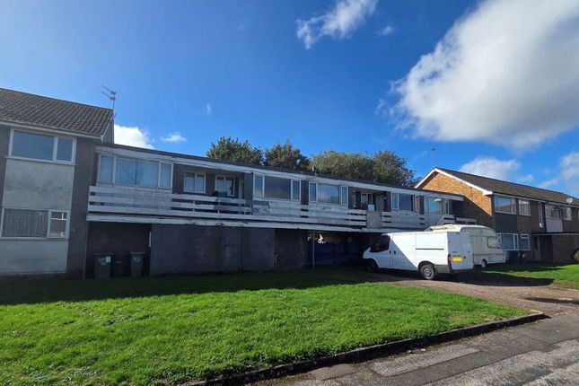 1-bed flat on 43, Tudor Court, Tipton, £39,000