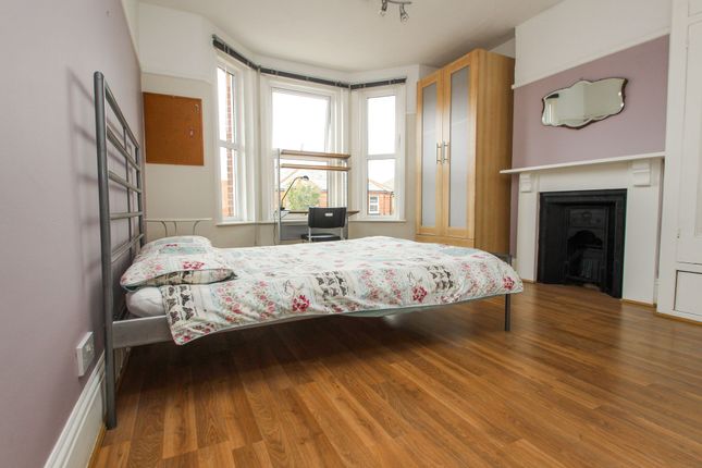 4 Waterloo Road, Bournemouth photo 4