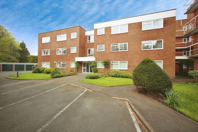 Flat for sale in Hampton Lane, Solihull