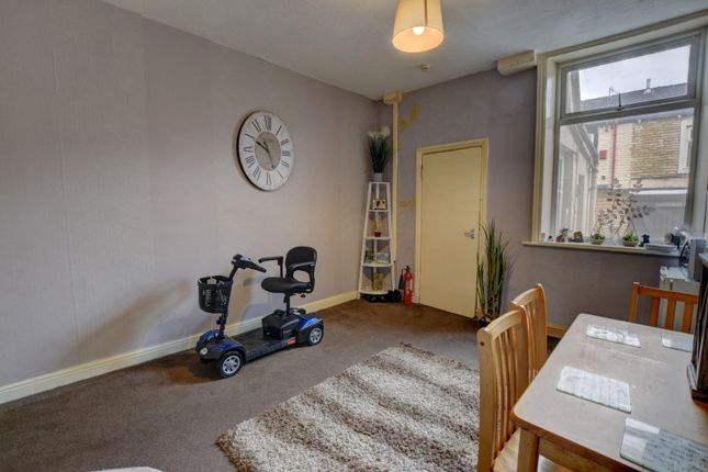 Terraced house to rent in Parliament Street, Burnley