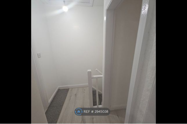Grainger Avenue, Manchester photo 5