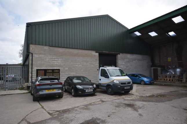 Warehouse to let in Unit 9, Lowercroft Business Park, Bury