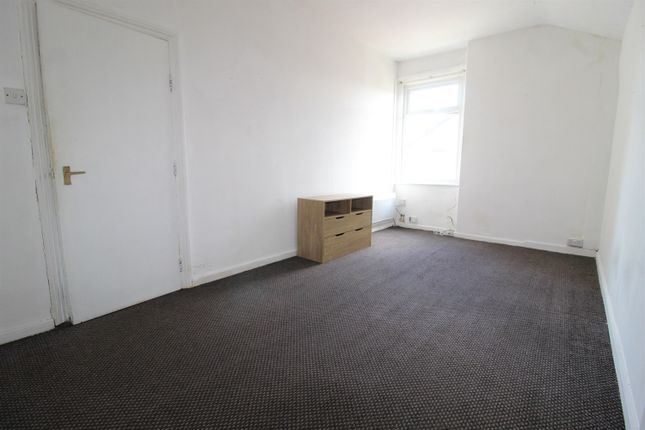 3, Flat 4, Crosby Street, Stockport photo 3
