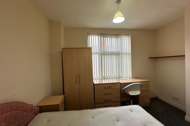 Flat 2, 13 Beckingham Road, Leicester photo 2