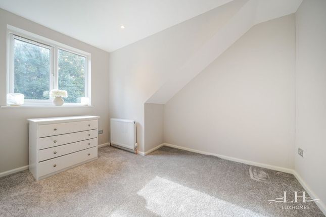 16 London Road, Brentwood photo 4