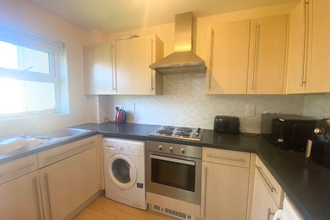 7 Whitehall Croft,, Wortley, Leeds photo 2